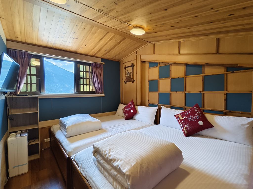 🛏 四人套房 - 房型照片