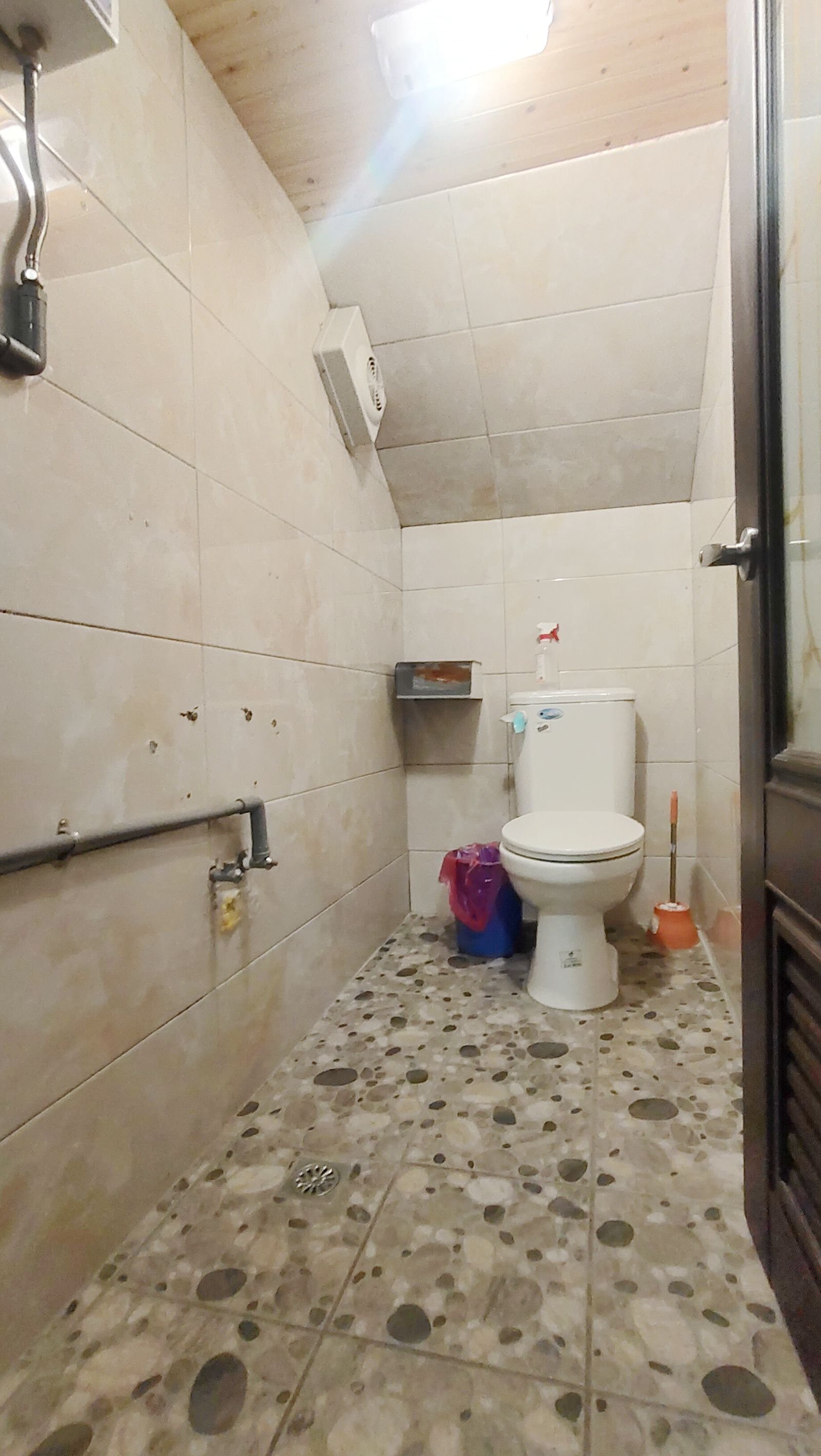 🛏 六人套房 - 房型照片